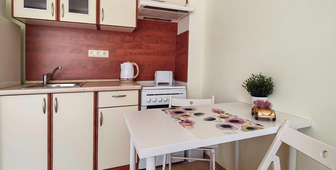 Crown And Imperial Apartments Sveti Vlas Luaran gambar