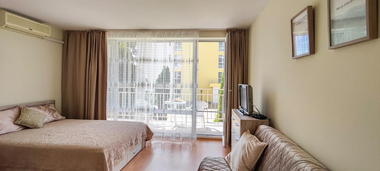Crown And Imperial Apartments Sveti Vlas Luaran gambar