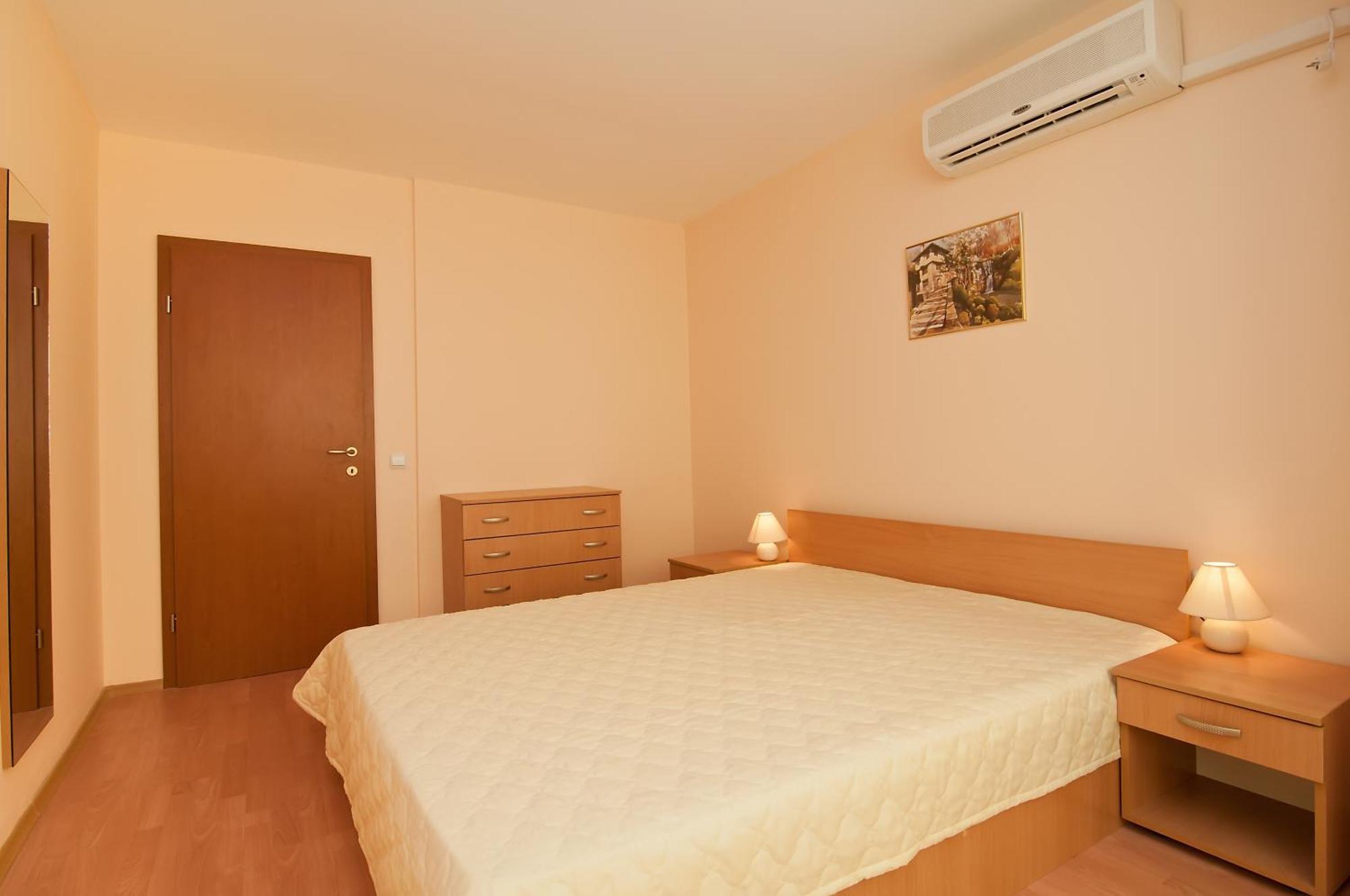 Crown And Imperial Apartments Sveti Vlas Luaran gambar