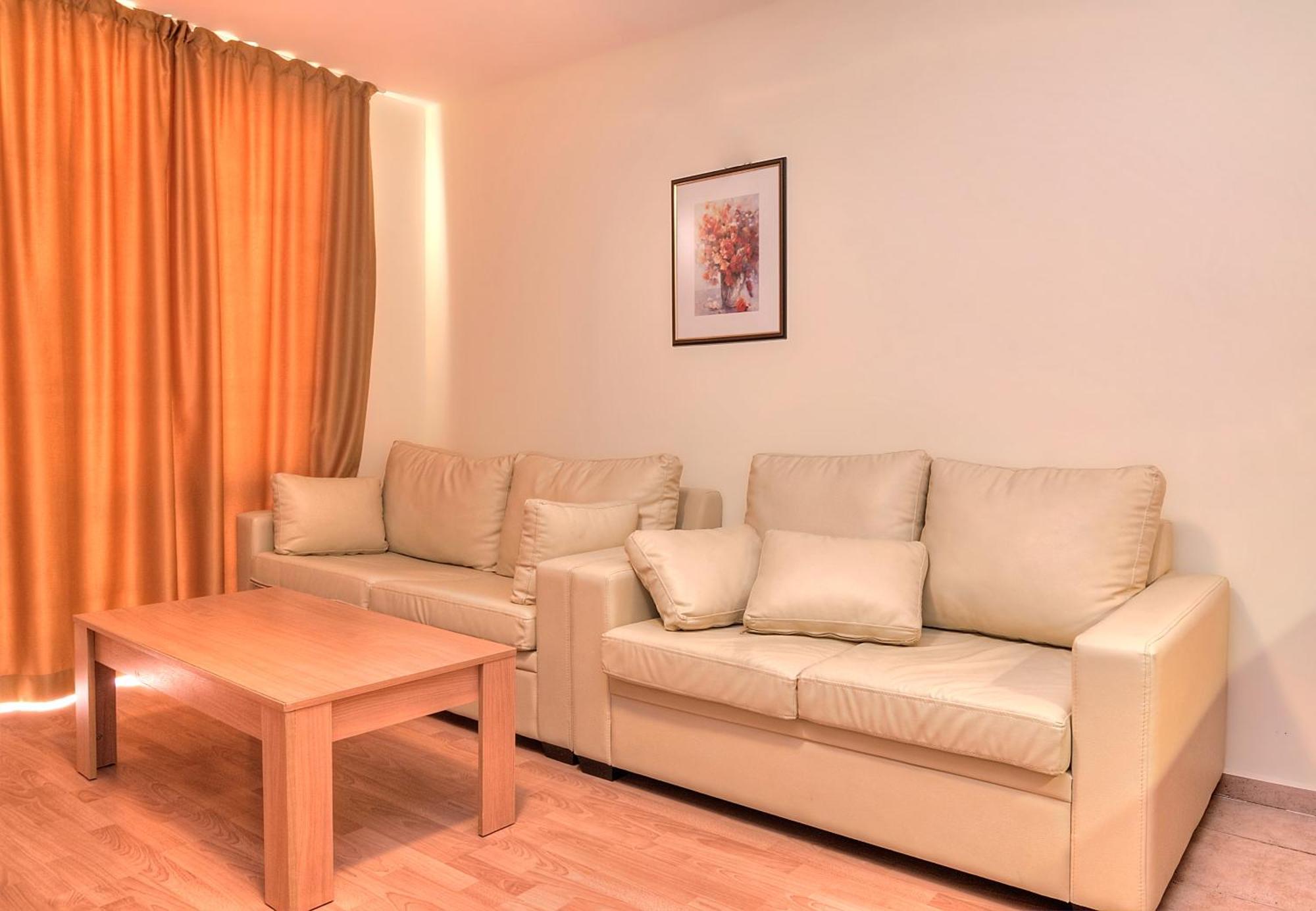 Crown And Imperial Apartments Sveti Vlas Luaran gambar
