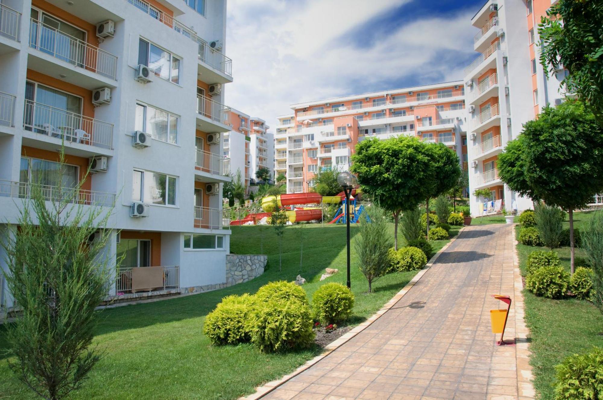 Crown And Imperial Apartments Sveti Vlas Luaran gambar