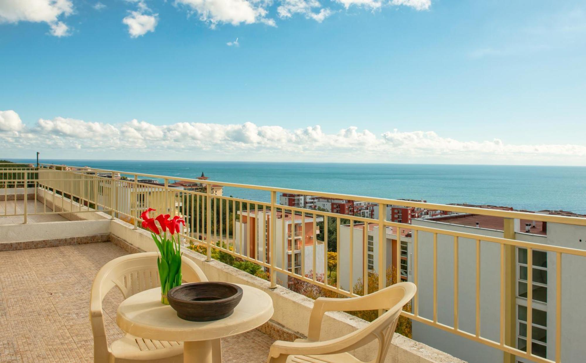 Crown And Imperial Apartments Sveti Vlas Luaran gambar
