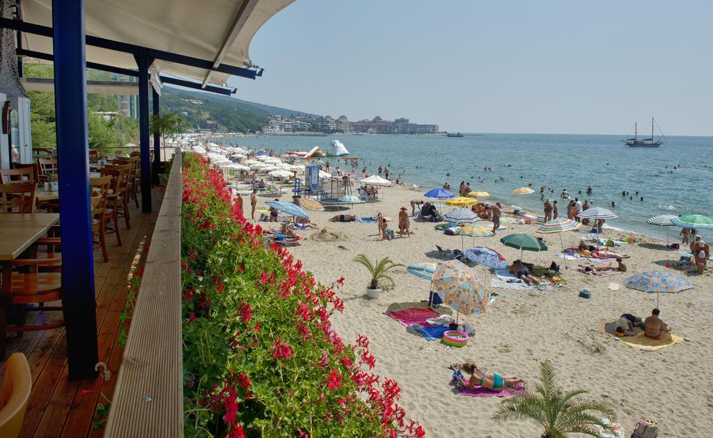 Crown And Imperial Apartments Sveti Vlas Luaran gambar